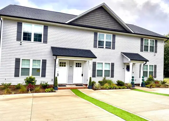 Property at 604 W 8th St, Kannapolis, NC, 28081, 3 beds, 2.5 baths, [object Object]