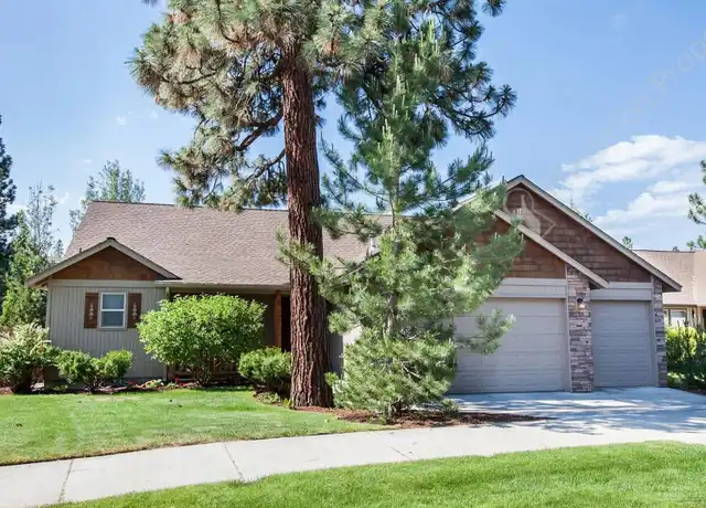 Property at 19845 Porcupine Dr, Bend, OR, 97702, 3 beds, 2 baths, [object Object]