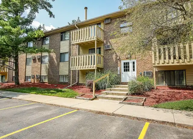 Property at Homestead Apartments - 426 W Lake Lansing Rd, East Lansing, MI, 48823, 1-2 bed, 1 bath, [object Object]