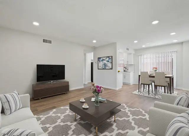 Photo of 450 Vista Dr, Claremont, CA 91711