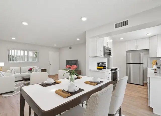 Photo of 450 Vista Dr, Claremont, CA 91711