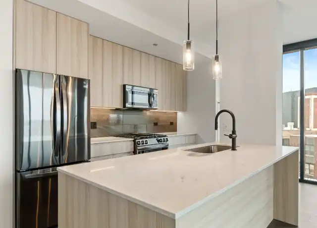 Property at 1498 W Randolph St, Chicago, IL, 60607, 3 beds, 2.5 baths, [object Object]