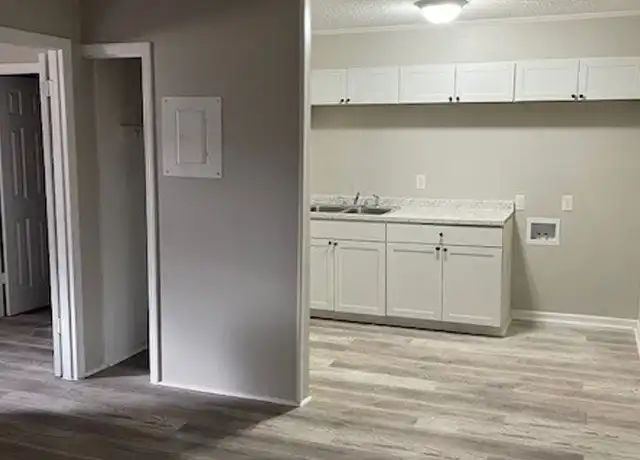 Property at 1109 W Academy St Unit 4, Winston-Salem, NC, 27101, 1 bed, 1 bath, [object Object]