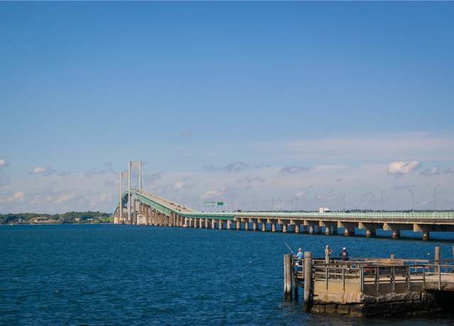 Photo of 6 Bayside Ave, Newport, RI 02840