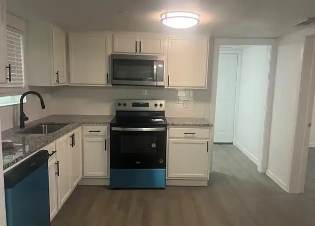Property at 115 Buchanan St, Whitesboro, TX, 76273, 3 beds, 2 baths, [object Object]
