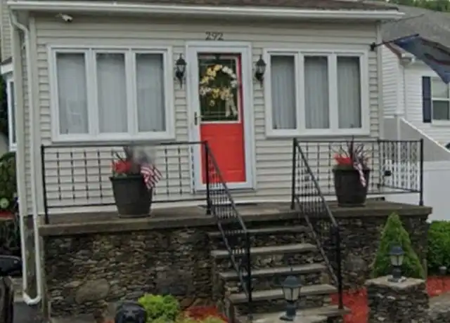 Property at 292 Ocean Grove Ave, Swansea, MA, 02777, 3 beds, 2 baths, [object Object]