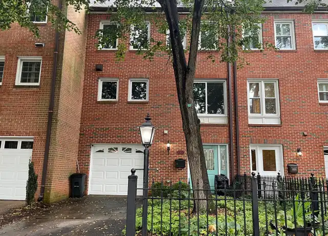 Property at 6929 McLean Park Manor Ct, Mc Lean, VA, 22101, 3 beds, 2.5 baths, [object Object]