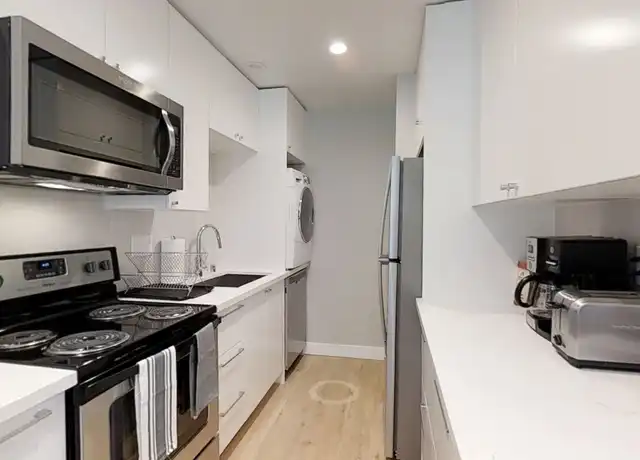 Property at 988 E El Camino Real Unit 990-2, Sunnyvale, CA, 94087, 1 bed, 1 bath, [object Object]