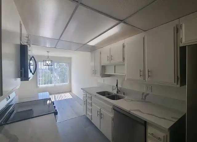 Property at 101 N Croft Ave, Los Angeles, CA, 90048, 2 beds, 2 baths, [object Object]