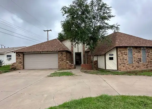 Property at 1021 W Yucca Ave, Clovis, NM, 88101, 2 beds, 2 baths, [object Object]
