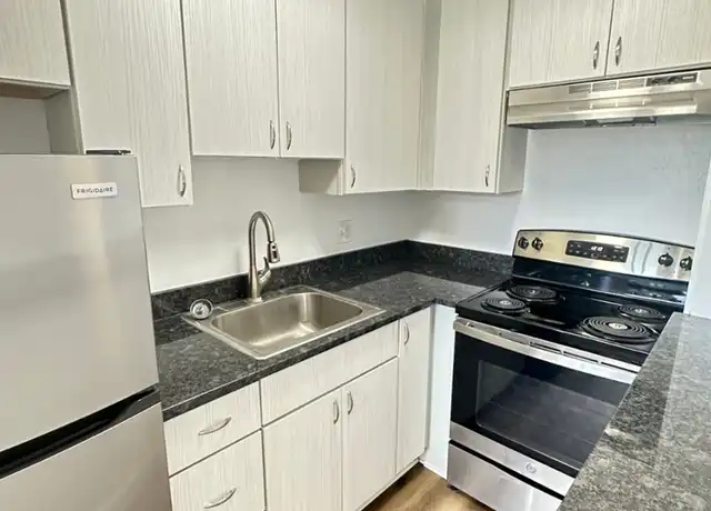 Property at 3377 S Clarkson St Unit 203, Englewood, CO, 80113, 1 bed, 1 bath, [object Object]
