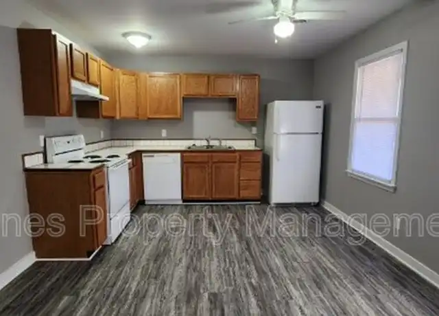 Property at 120 W 52 Byp Unit A-4, Pilot Mountain, NC, 27041, 2 beds, 1 bath, [object Object]