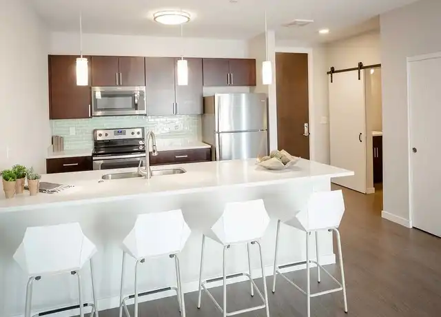 Property at Edge 32 - 3219 Detroit Ave, Cleveland, OH, 44113, 1 bed, 1 bath, [object Object]