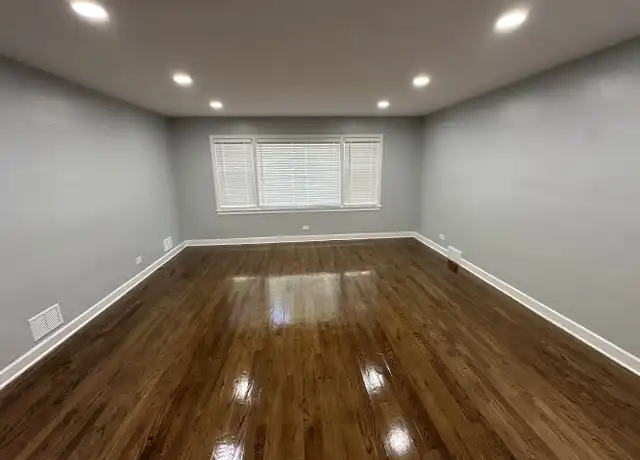 Property at 8232 Keating Ave, Skokie, IL, 60076, 3 beds, 1 bath, [object Object]