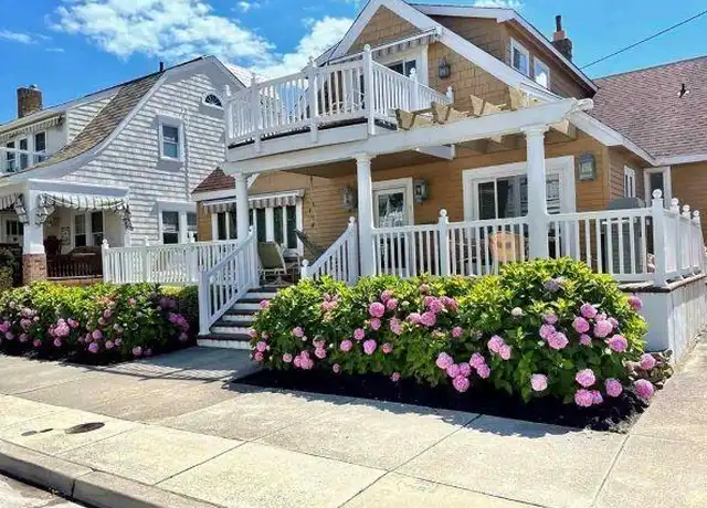 Property at 106 S Essex Ave, Margate City, NJ, 08402, 5 beds, 3 baths, [object Object]