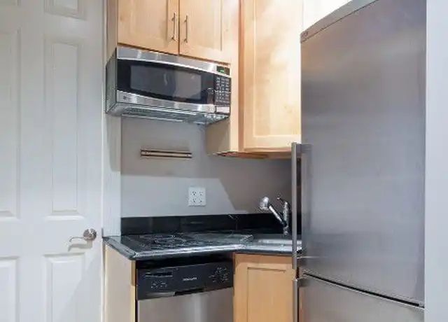 Property at 346 E 18th St Unit 1D, New York, NY, 10003, 3 beds, 2 baths, [object Object]