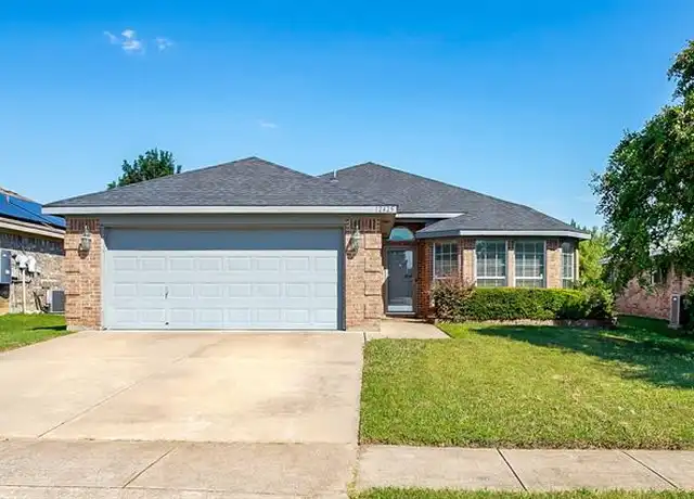 Property at 12425 Seven Eagles Ln, Burleson, TX, 76028, 3 beds, 2 baths, [object Object]