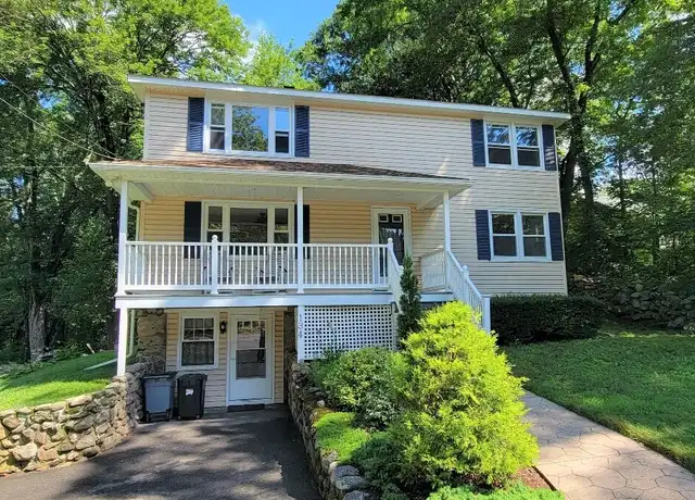 Property at 134 Coe Rd Unit 1st floor, Wolcott, CT, 06716, 2 beds, 1 bath, [object Object]