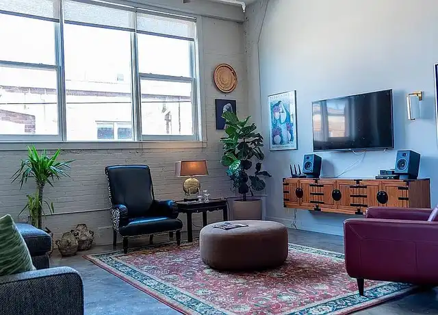 Property at 1401 S Flores St #209, San Antonio, TX, 78204, 1 bed, 1 bath, [object Object]