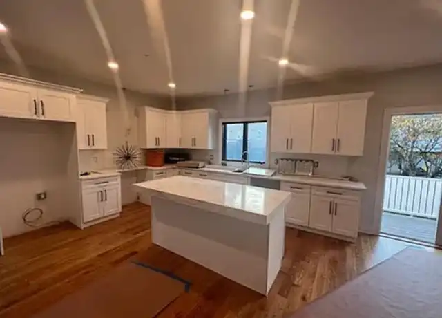 Property at 110 Crotona Ave Unit Left, Harrison, NY, 10528, 4 beds, 3.5 baths, [object Object]