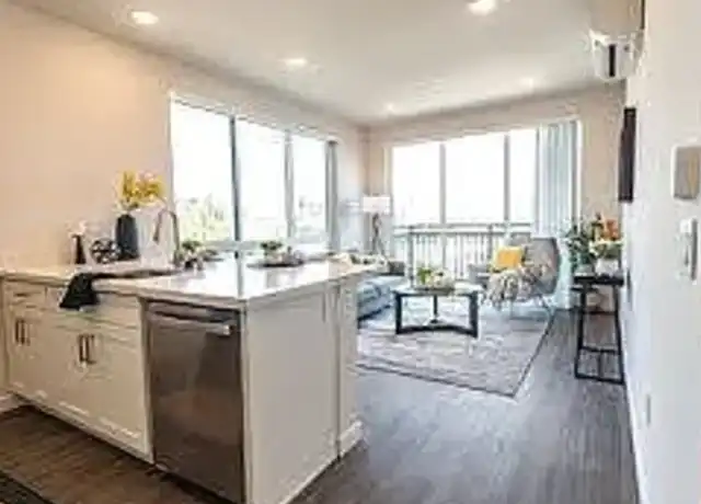 Property at Central District Freehold - 1722 19th Ave, Seattle, WA, 98122, 1 bed, 1 bath, [object Object]