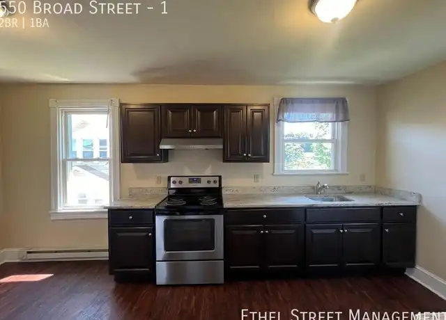 Property at 550 Broad St Unit 1, Tatamy, PA, 18085, 2 beds, 1 bath, [object Object]
