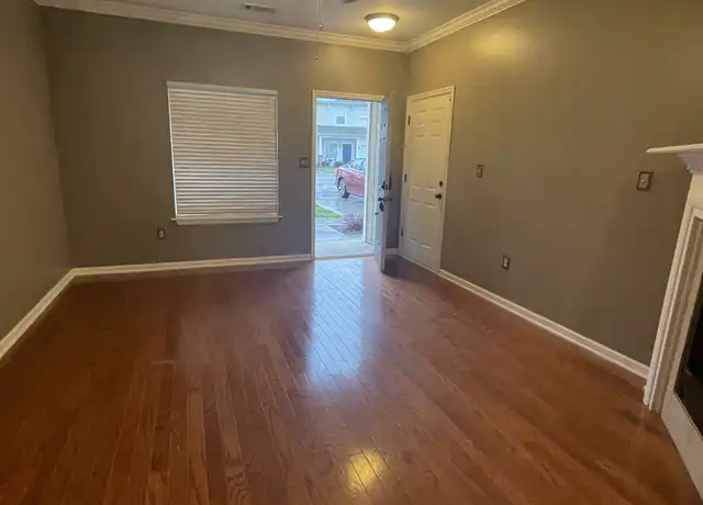 Property at 10761 Carpenter Run Ln, Knoxville, TN, 37932, 3 beds, 2.5 baths, [object Object]