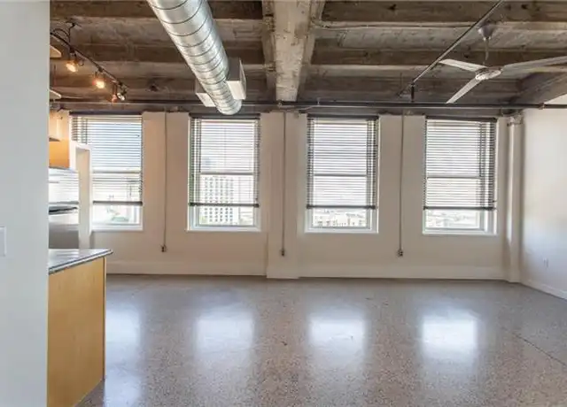Property at 221 W Lancaster Ave #10006, Fort Worth, TX, 76102, 1 bed, 1 bath, [object Object]