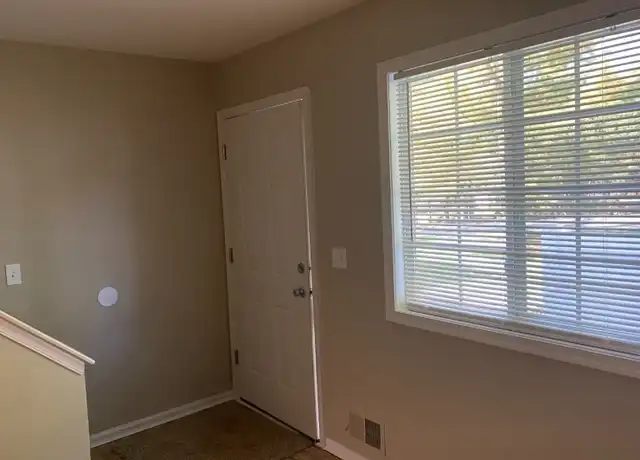 Property at 53 Parkside Rd, Bedminster, NJ, 07921, 1 bed, 1 bath, [object Object]