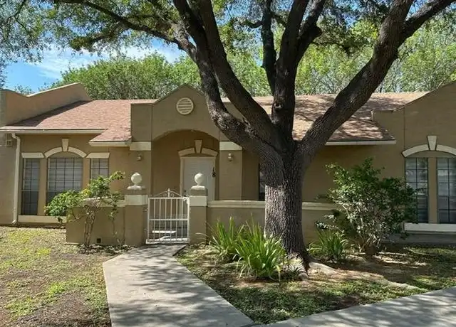 Property at 601 Saint James Dr #18, Laredo, TX, 78041, 3 beds, 2 baths, [object Object]