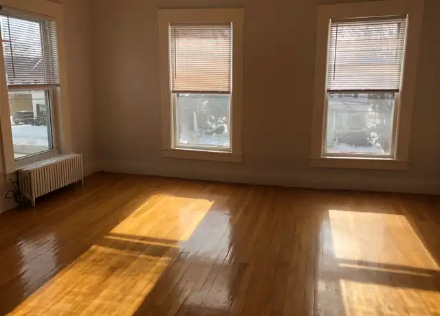 Property at 23 Gale Ave Unit 3, Laconia, NH, 03246, 1 bed, 1 bath, [object Object]