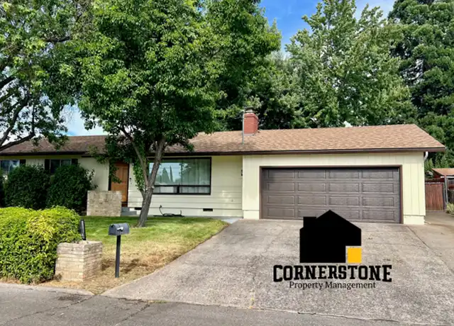 Property at 578 N 5th St, Central Point, OR, 97502, 3 beds, 2 baths, [object Object]