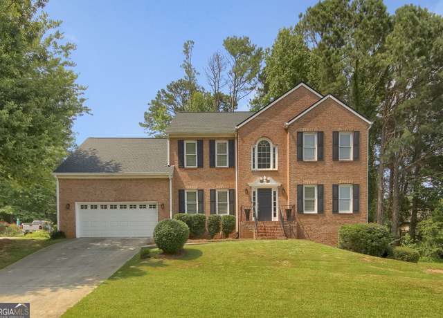 Photo of 140 Heritage Ct, Fayetteville, GA 30214