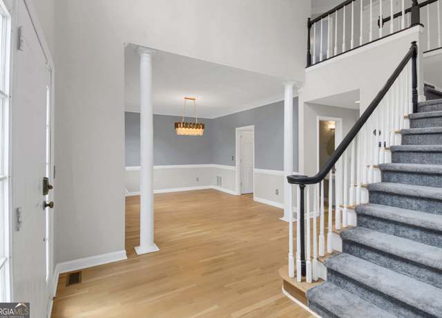 Photo of 140 Heritage Ct, Fayetteville, GA 30214