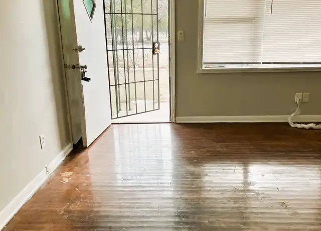 Property at 1206 N Lorraine Ave, Wichita, KS, 67214, 2 beds, 1 bath, [object Object]