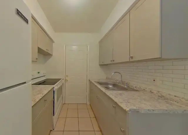 Property at 1545 NW 8th Ave, Miami, FL, 33136, 1-3 bed, 1 bath, [object Object]