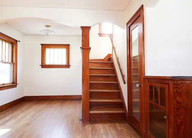 Property at 282 15th St NW, Cedar Rapids, IA, 52405, 2 beds, 2 baths, [object Object]