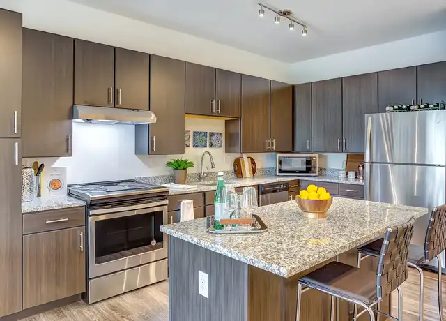 Property at Sunnen Station Apartments - 31 Sunnen Dr, Maplewood, MO, 63143, 0-2 beds, 1-2 bath, [object Object]