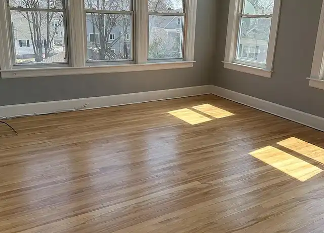 Property at 31 Granby Rd Unit 3, Worcester, MA, 01604, 2 beds, 1 bath, [object Object]
