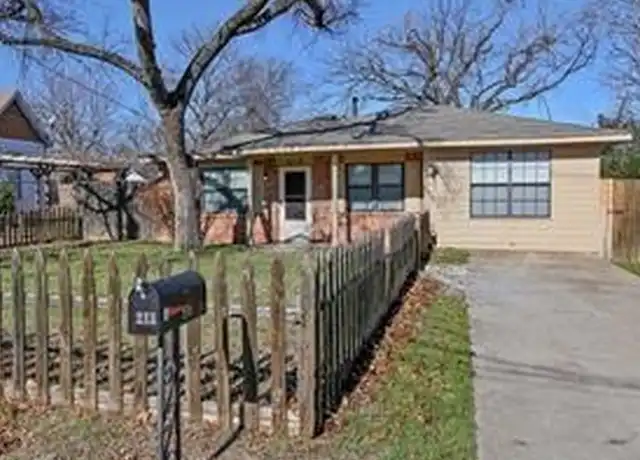 Property at 213 W 5th St, Lancaster, TX, 75146, 4 beds, 1.5 baths, [object Object]