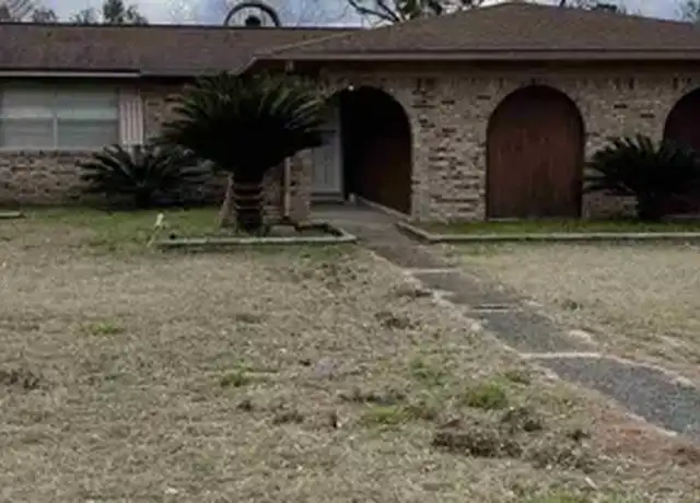 Property at 12081 Longwood Dr, Pensacola, FL, 32507, 3 beds, 2 baths, [object Object]