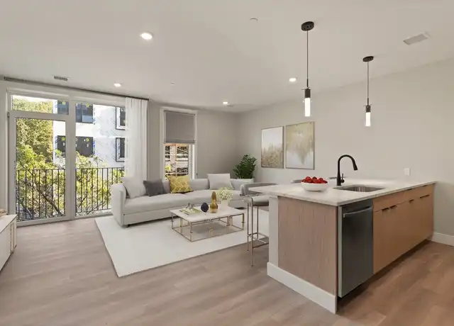 Property at 211 Green St Unit 410, Jamaica Plain, MA, 02130, 1 bed, 1 bath, [object Object]