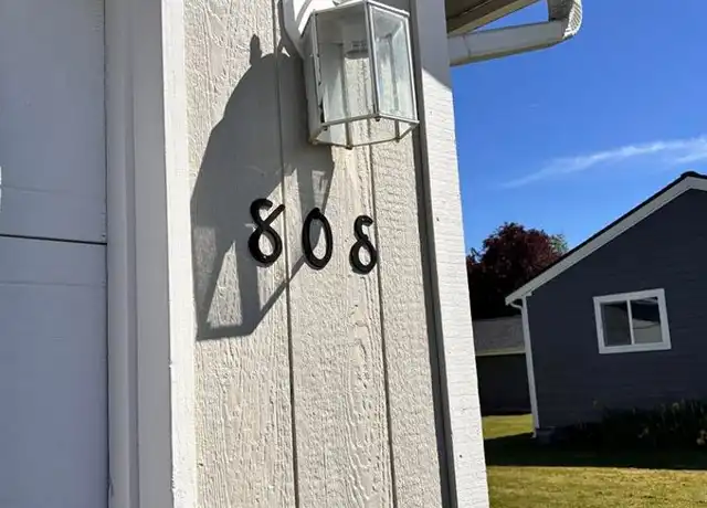 Property at 806 Marshall Ave Unit Gaither 808, Sedro-Woolley, WA, 98284, 2 beds, 1 bath, [object Object]