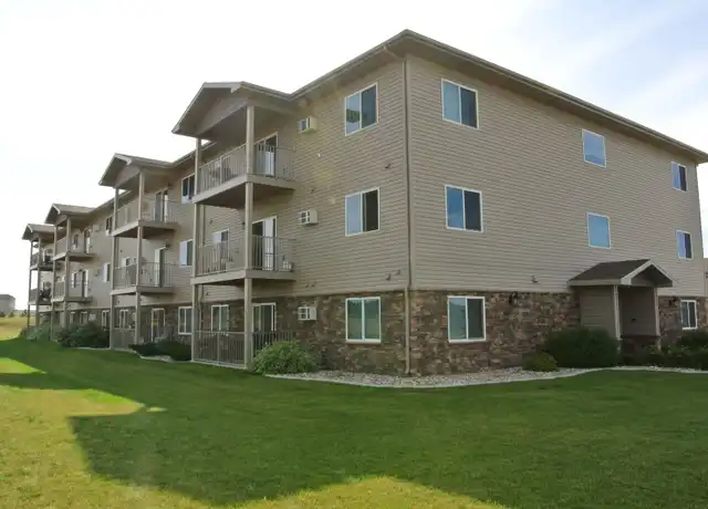 Property at 2208 33rd St NW Unit 202, Minot, ND, 58703, 2 beds, 2 baths, [object Object]