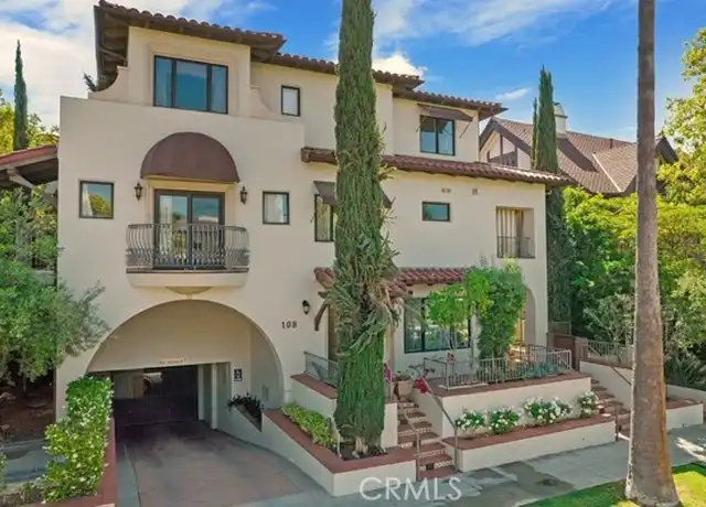 Property at 108 S El Molino Ave #302, Pasadena, CA, 91101, 3 beds, 2.5 baths, [object Object]