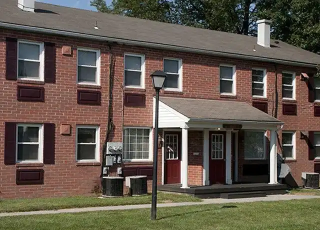 Property at Frederick Greenes Apartments - 1313 Motter Ave, Frederick, MD, 21701, 1-2 bed, 1 bath, [object Object]