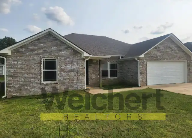 Property at 210 Stacy Dr, Paragould, AR, 72450, 4 beds, 2 baths, [object Object]