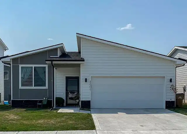 Property at 1404 NE Polk Dr, Grimes, IA, 50111, 3 beds, 2.5 baths, [object Object]