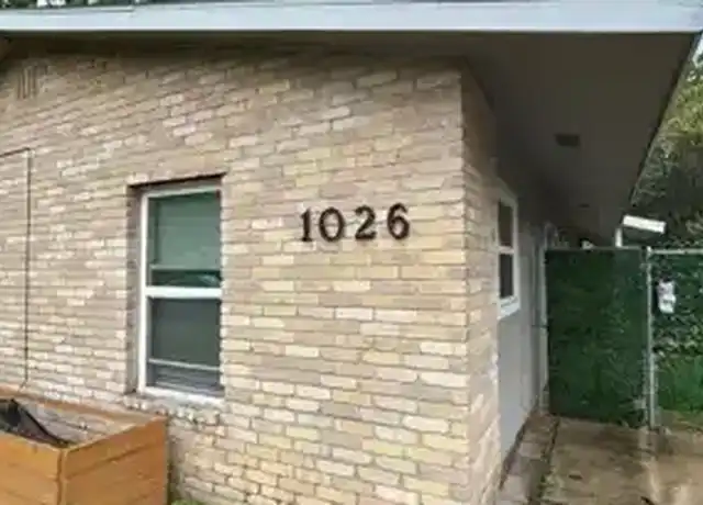 Property at 1026 Edison Dr, San Antonio, TX, 78201, 2 beds, 1 bath, [object Object]