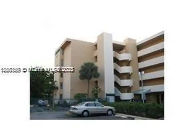 Property at 802 NW 87th Ave #517, Miami, FL, 33172, 1 bed, 1.5 baths, [object Object]